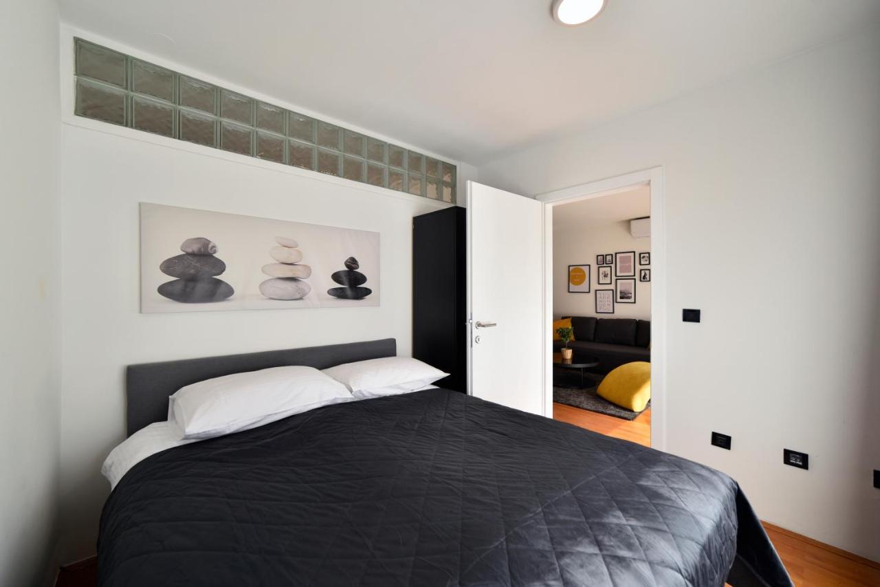Lavir Apartment With Parking ザグレブ エクステリア 写真