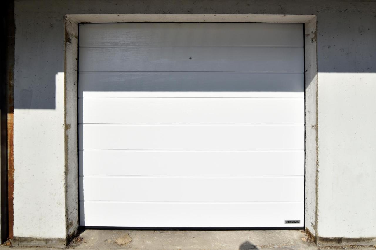 Lavir Apartment With Parking ザグレブ エクステリア 写真
